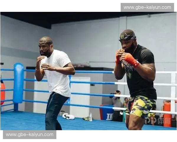 矛盾之极的终极博弈：当“柔术之神”德米安·玛雅遇见“天选之子”泰伦·伍德利